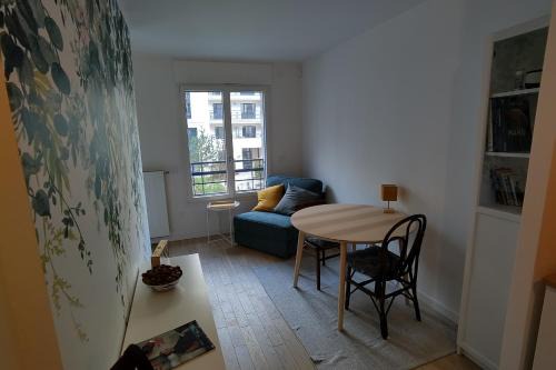 Les Puces de Saint-Ouen Apartment | Charming love cocoon of 34 m