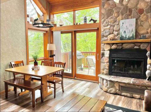 Lutsen House | Charming Lutsen Mountain Townhome with Pool Access