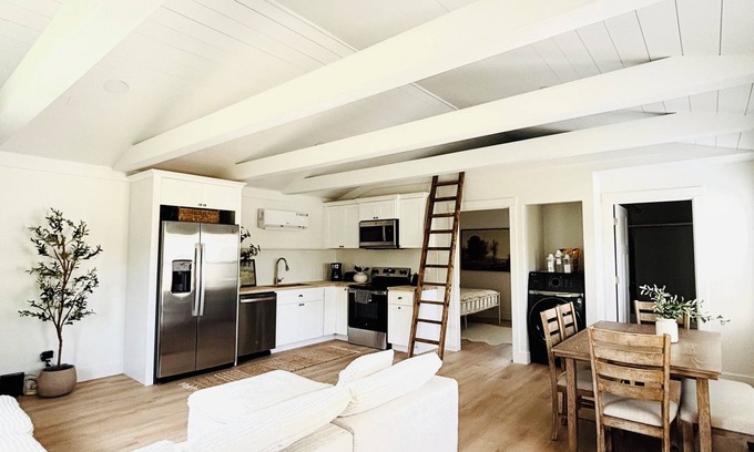 Boiling Springs Cottage | Charming luxury cottage in the heart of Boiling Springs