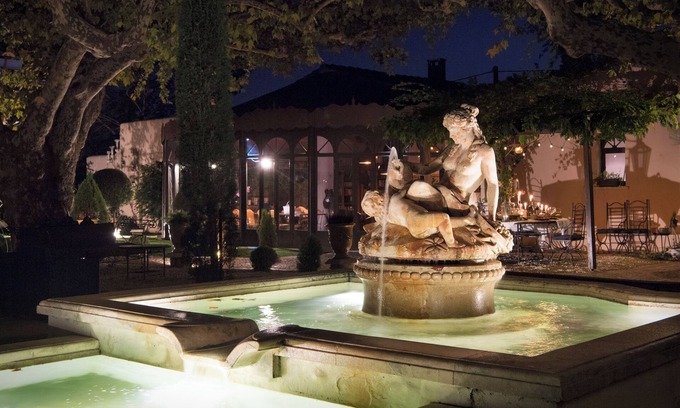 Paluds de Noves Villa | Charming Mas Provencal with swimming pool and jacuzzis cinema - FLH-Excellence