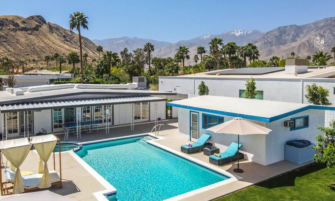 Araby Commons House | Charming Mid-Century House w/ Pool and Garden