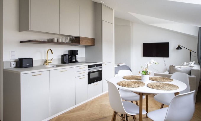 Ullanlinna Apartment | Charming Modern Penthouse in Ullanlinna