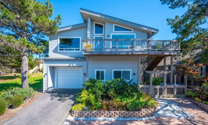 Park Hill House | Charming Monthly Rental in Park Hill With Beautiful Views!