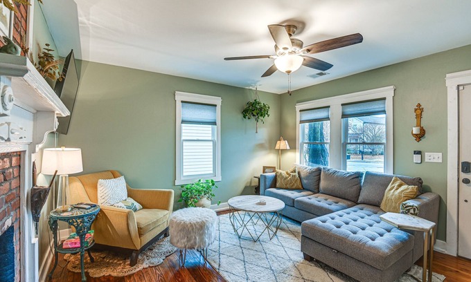 Urbandale Nations House | Charming Nashville Home w/Fire Pit, Indoor Sauna!