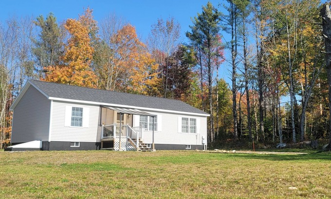 Littleton House | Charming new 3-bedroom house in delightful Littleton with WiFi, AC