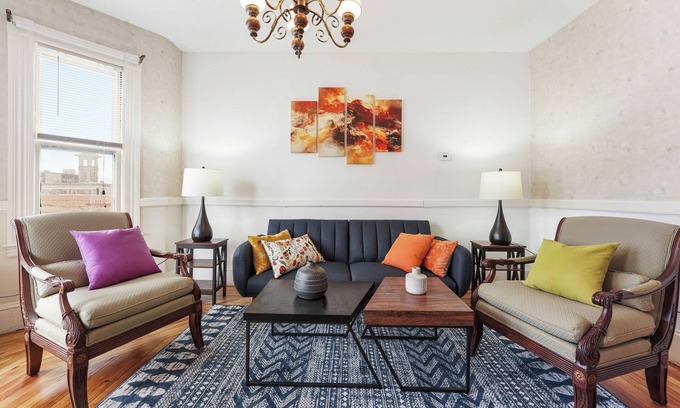Revere Apartment | Charming New England style apartment 6 mi to downtown Boston, 4 mi to airport
