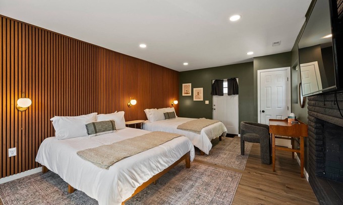 Clintonville Apartment | Charming one-bedroom unit