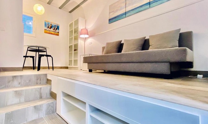 Las Acacias Apartment | Charming Paseo de los Olmos