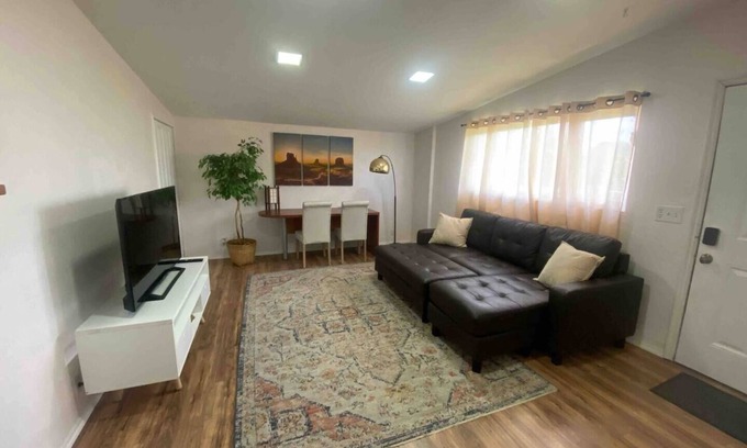 West Valley City House | Charming pet-friendly 3-bedroom house in lovely Salt Lake City