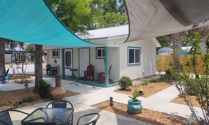 Port St. Joe Cottage | Charming Pet Friendly Cottage (#1) in Downtown Port St Joe