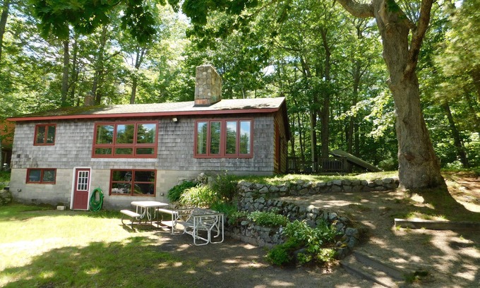 Raymond House | Charming pet-friendly Maine camp in a peaceful cove on Little Sebago.