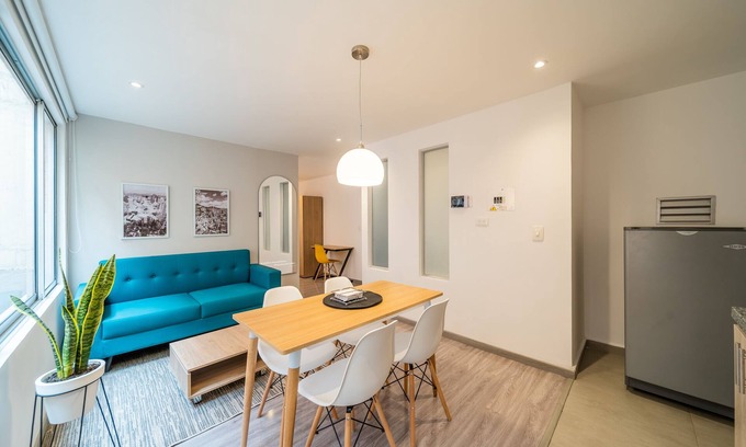 Financial District Apartment | Charming Place in Chapinero Alto - Enhanced Wifi Connection
