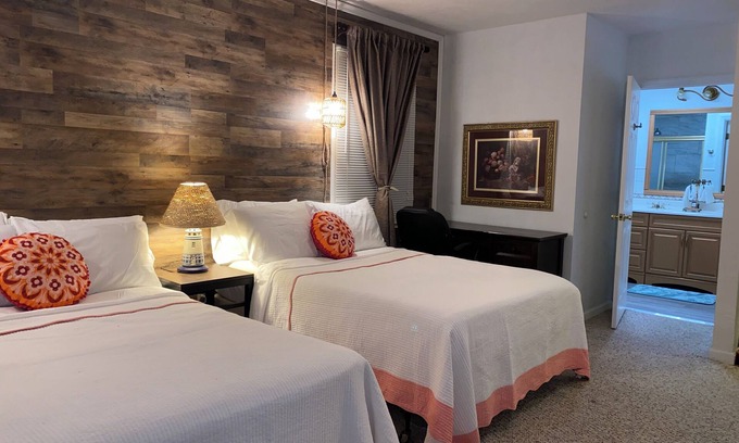 Cape May Court House House | Charming Place in Cape May CourtHouse. 2 full beds,1 full bat, kitchenette.