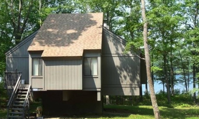 Tamiment Cottage | Charming Poconos cottage