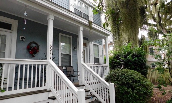 Port Royal House | Charming Port Royal Townhouse - 2 Miles From Parris Island