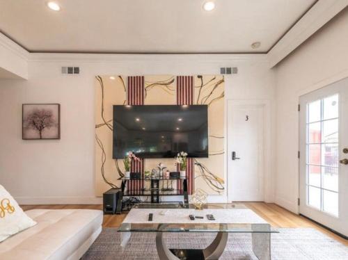 Los Angeles House | Charming Private Room 4