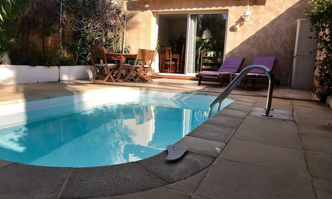 Antibes Old Town Villa | Charming Provencal villa facing south with swimming pool