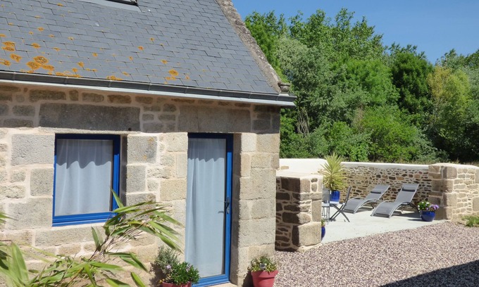 Saint-Jean-Trolimon Cottage | Charming quiet Penty, 2km from the beaches