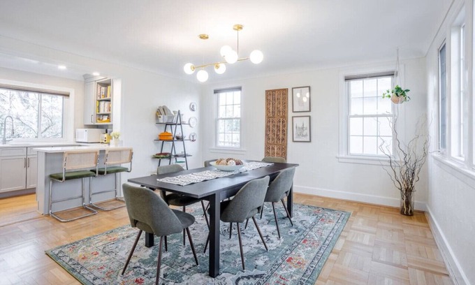 Roselawn Finance House | Charming, Quiet 4B 1920s Tudor by UC Hospital