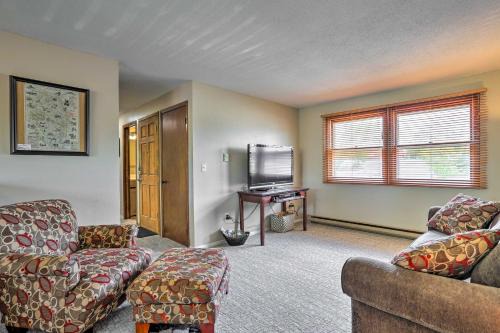 Rapid City Apartment | Charming Rapid City Apartment Walk to Lake!