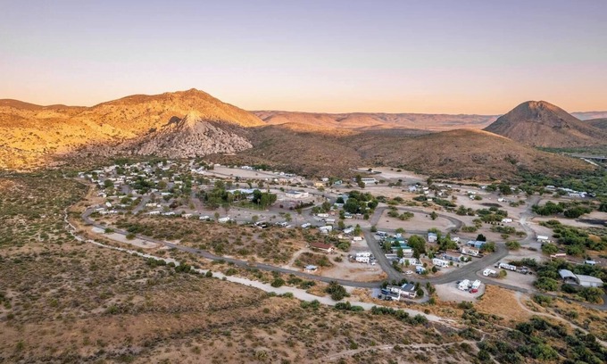 Jacumba RV Rental | Charming Resort Ideal for Nature Lovers & Hiking Enthusiasts