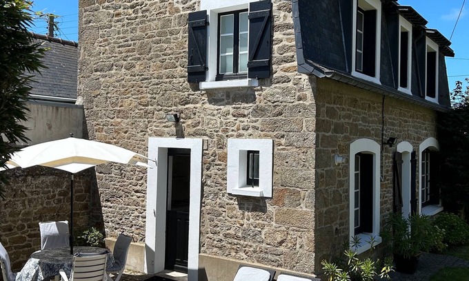 Saint-Ideuc House | Charming renovated house;residential area, close to beaches