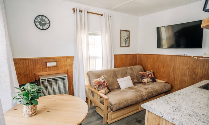 Sabinsville Cabin | Charming, Renovated Mountain Cabin