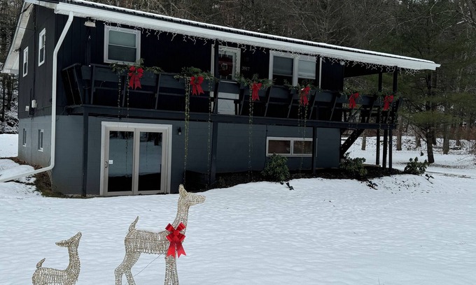 Cambra House | Charming retreat on Fishing Creek near Ricketts Glen & Worlds End State Parks