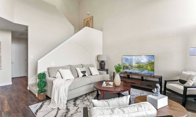 Laguna Niguel House | Charming Retreat in Genoa: Your Perfect Getaway, Sleeps 6 comfortably #42009