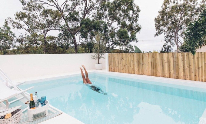 Burleigh Heads Villa | Charming Romantic Villa in Dreamy Burleigh Heads