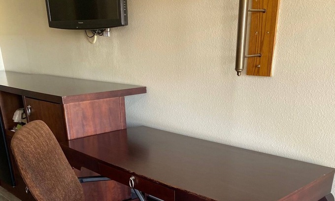 Norco House | Charming room at hotel in quiet location