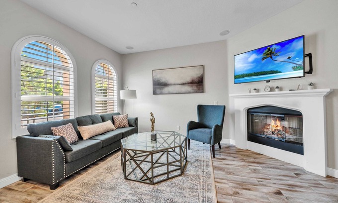 Northwood House | Charming Single-Level Home in Irvine, Prime Location, 30+ Day Stays #40818