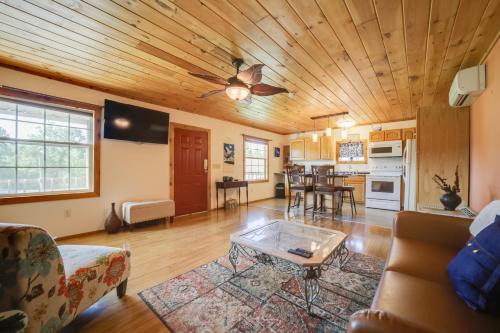 Newport House | Charming Smokies Home Near National Park!