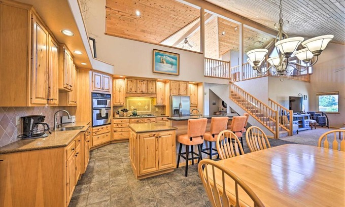 Buena Vista House | Charming, Spacious and Pet-Friendly Buena Vista Home