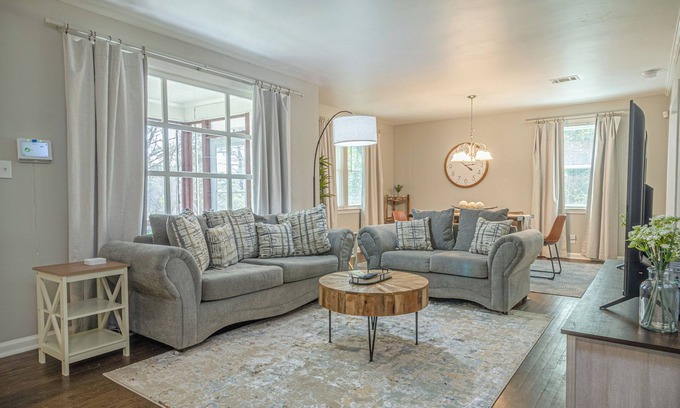 Columbus House | Charming Spacious Home with Game room