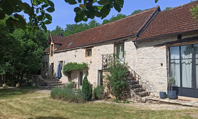 Lugagnac Cottage | Charming Stone Farmhouse - Private Pool, Lovely Countryside