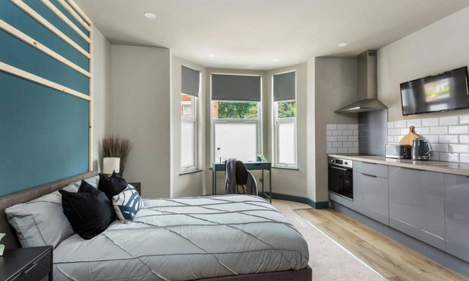 Coventry City Centre Apartment | Charming Studio Apartment in Coventry