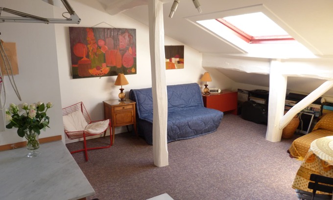Saint-Mande Apartment | Charming studio for 2 pers.