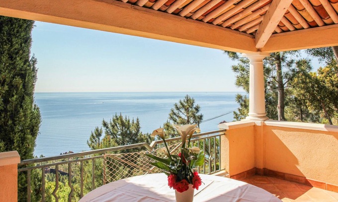 Theoule-sur-Mer Apartment | CHARMING STUDIO 28m2 terrace 22m2 PANORAMA MER/MASSIF DE L'ESTEREL