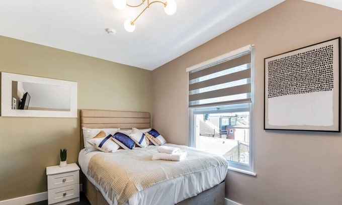Seven Sisters Condo | Charming Studio in Excellent Location