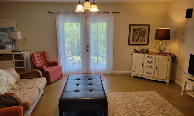 Venice Apartment | Charming studio on the Myakka River,n
