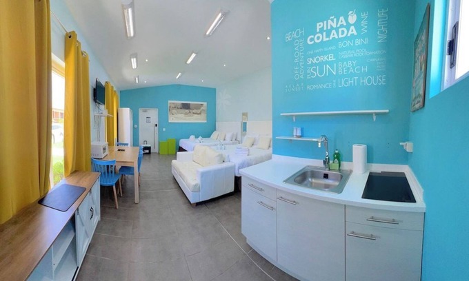 Gold Coast Apartment | Charming Studio Sleeps 4 in Esmeralda Noord