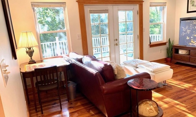 Summerville Historic District House | Charming Summerville Cottage