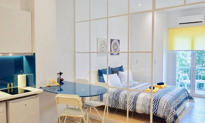 Pangrati Apartment | Charming Sunny Studio in Athens