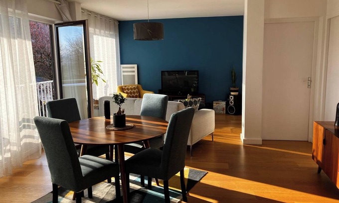 Annecy-le-Vieux Apartment | Charming T2 with sunny balcony 10 min from lake and town center