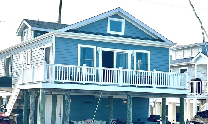 Normandy Beach House | Charming three bedroom 1 1/2 bath home with loft on the lagoon in Lavallette.