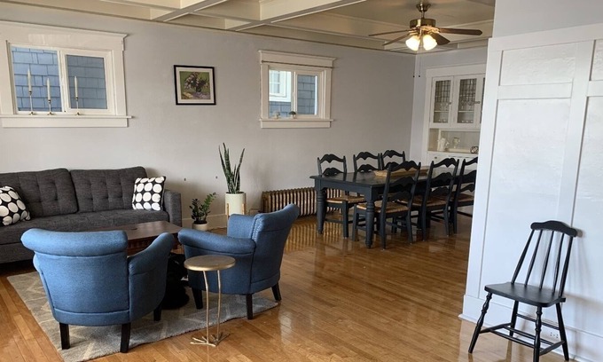 Butte House | Charming Three Bedroom, family and pet-friendly home.