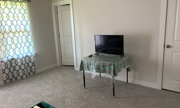 Goose Creek House | Charming townhome in lovely Hanahan with AC, WiFi. Renting one room. No kitchen