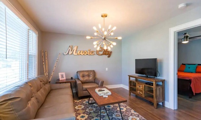 Woodbine House | Charming townhome less than 4 miles to Downtown! Unit A