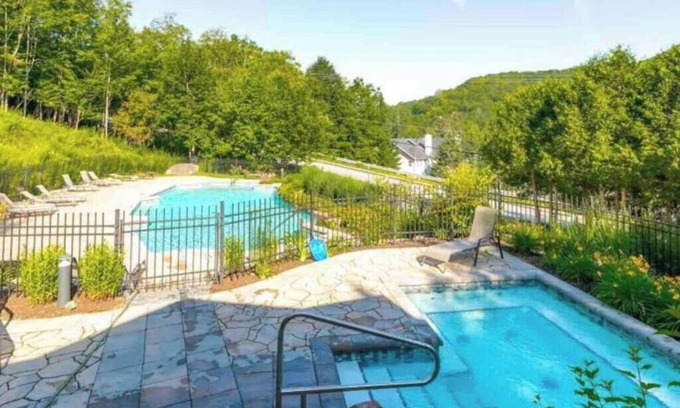 Mont-Tremblant Village Condo | Charming Tremblant 1 Bedroom -Pool + Hot Tub